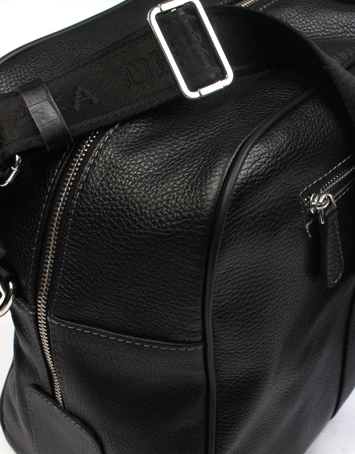 VELLANO - AKA  Traverse